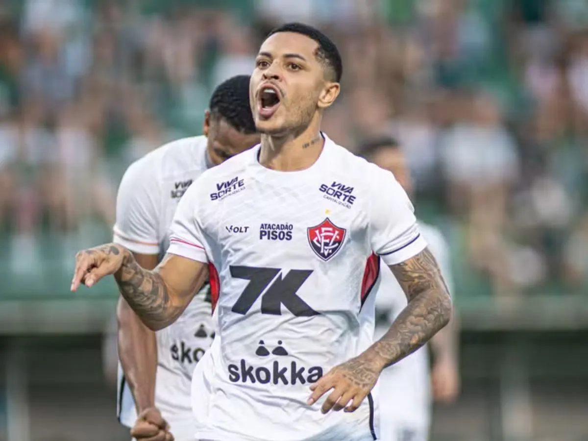 Matheuzinho pode desfalcar o Vitória