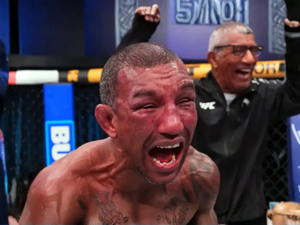 Veterano brasileiro supera knockdown inicial, anula americano em Las Vegas e prova que tem fôlego para buscar o topo da divisão ainda este ano