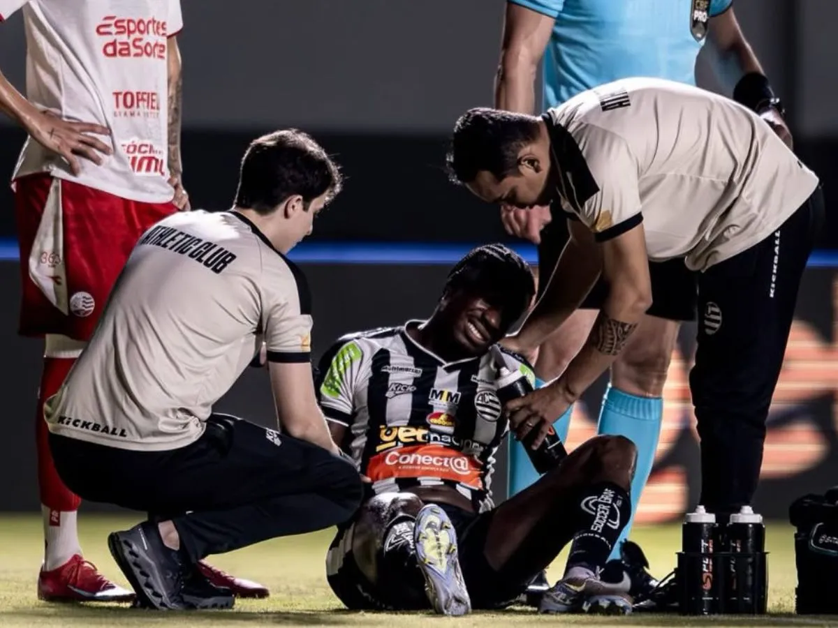 Quanto Ronaldo Tavares volta? Saiba a lesão e o tempo de recuperação do atacante, alvo de Atlético-MG e Internacional, do Athletic