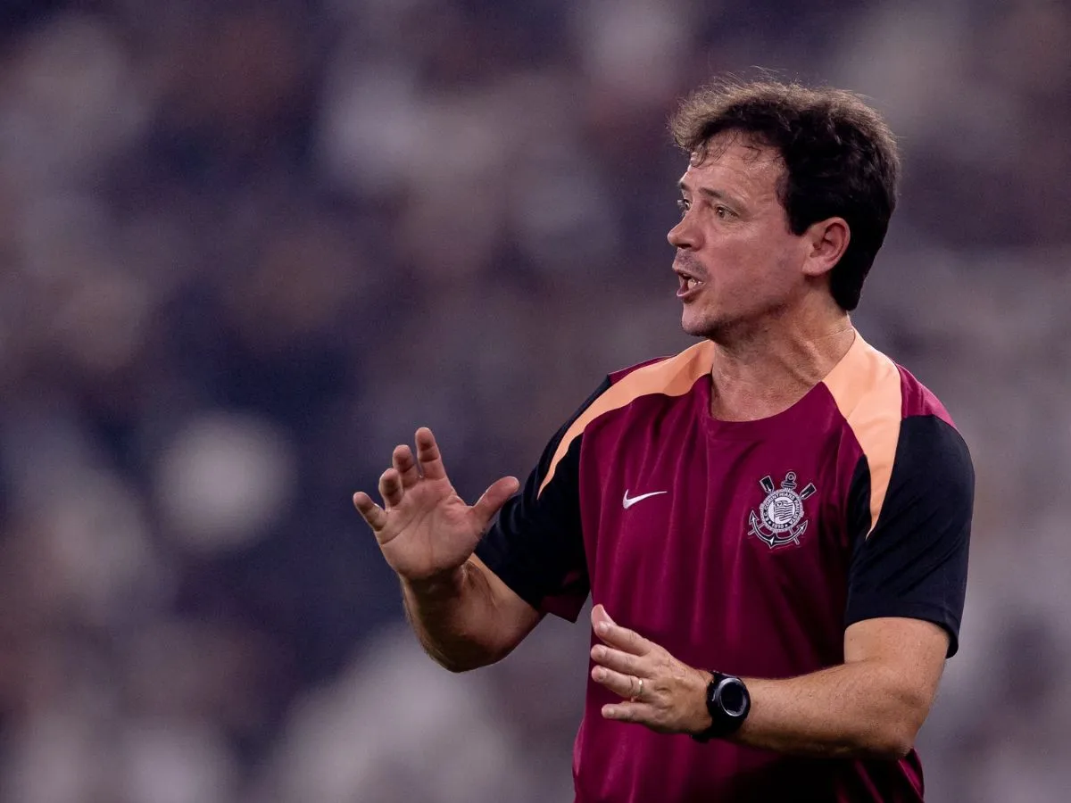 Fernando Diniz pede permanência de Yuri Alberto e admite preocupação com Corinthians no Z-4
