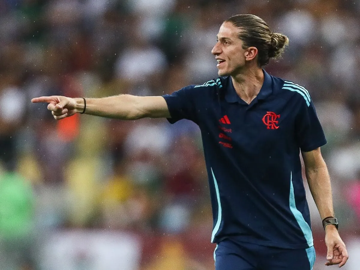 Filipe Luís faz exigências para fechar com o Besiktas; saiba detalhes