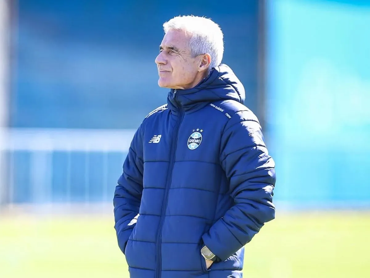 Luis Castro pode ser demitido do Grêmio