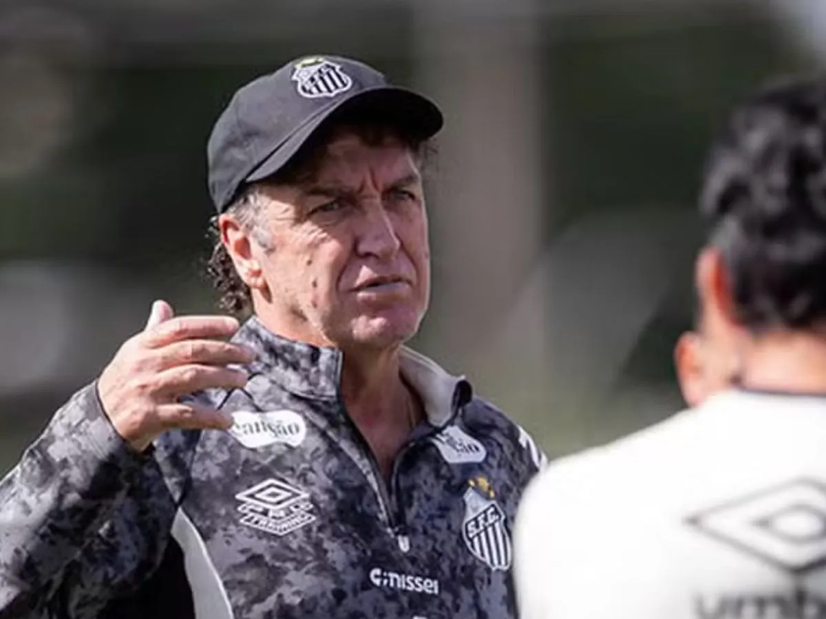 Cuca define escalação do Santos