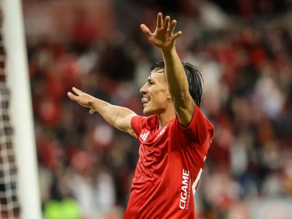 Bernabei marcou um dos gols do Internacional