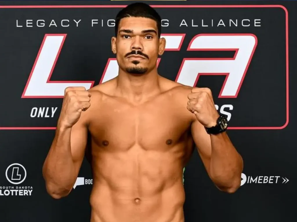 O campeão dos meio-pesados do LFA, Lucas Fernando entra em ação no próximo sábado(29), na Edição 210