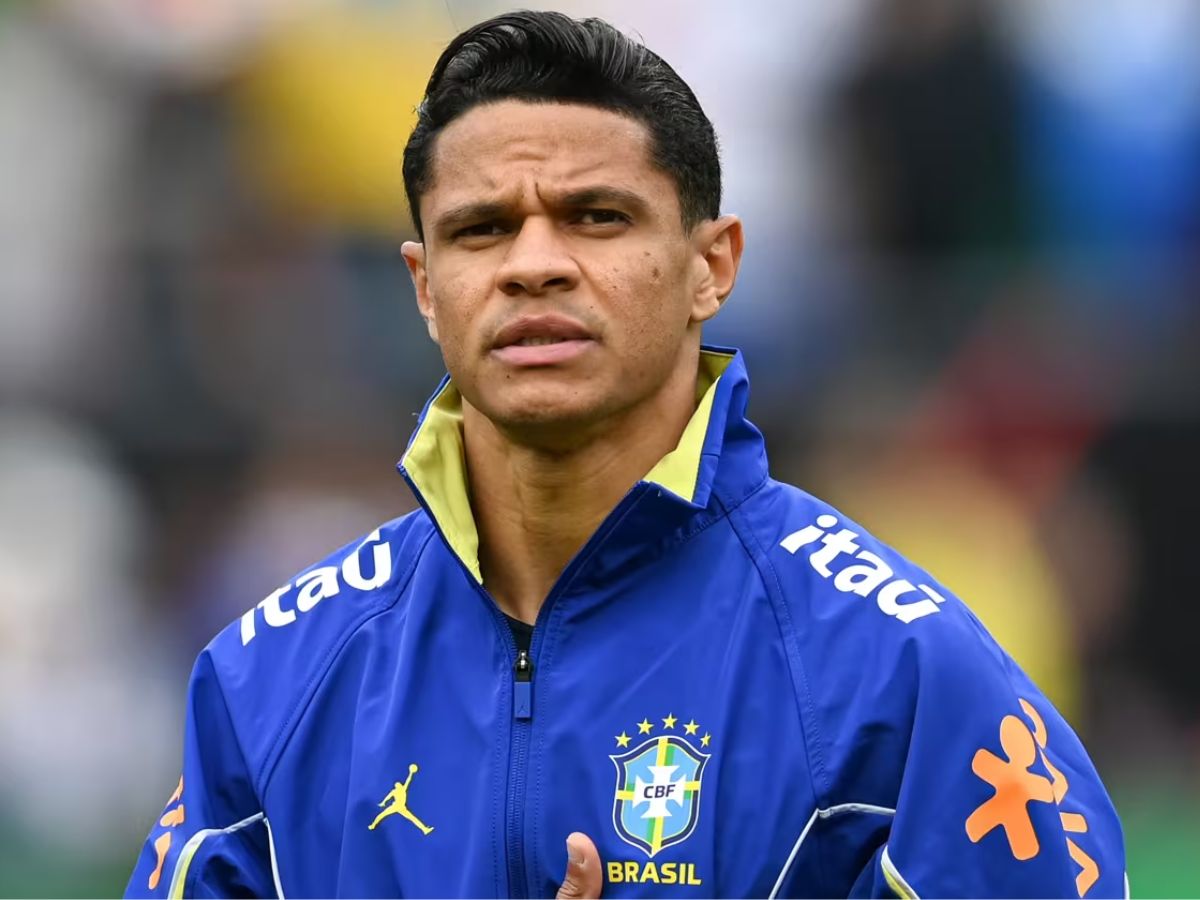 “Nunca deixei de acreditar”: Douglas Santos esperou 9 anos e se aproxima da Copa do Mundo