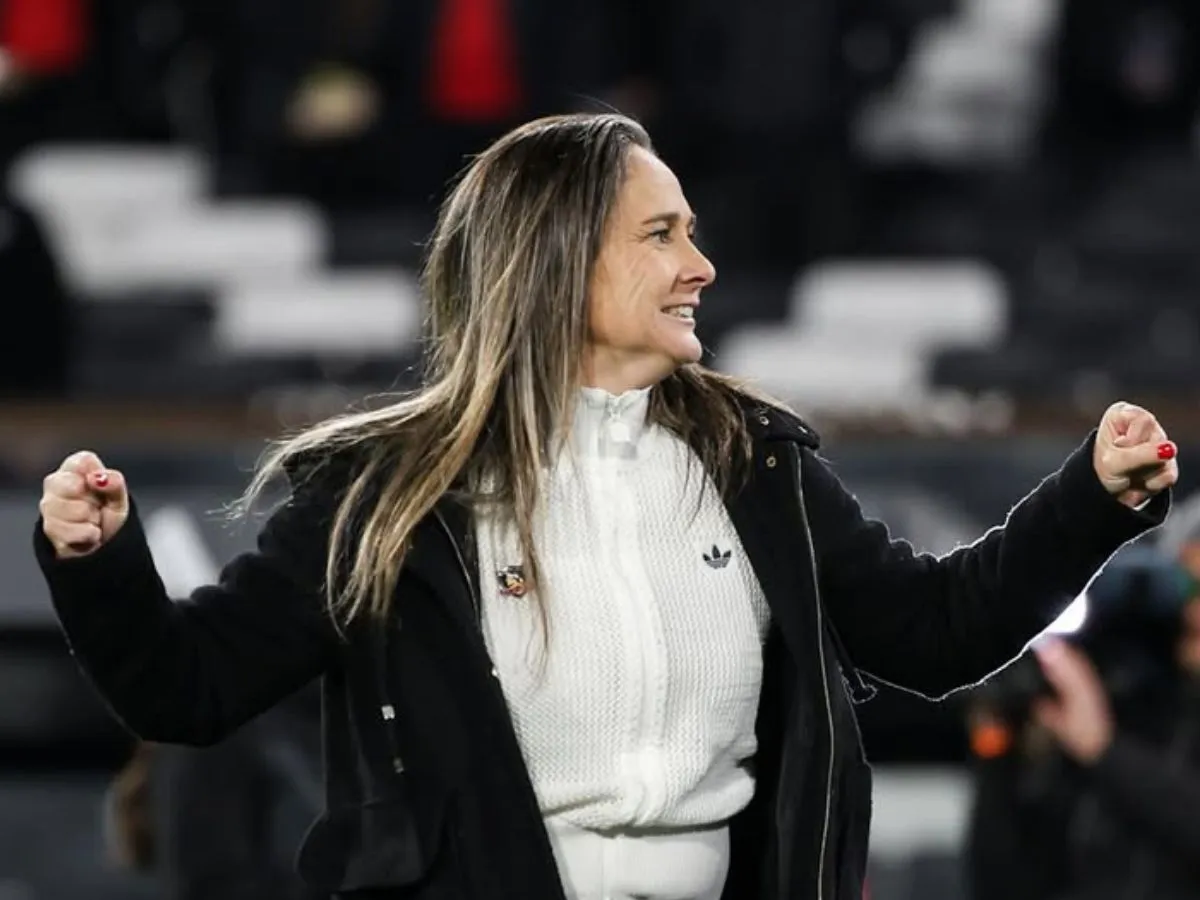Tatiele Silveira renova com o Colo-Colo e amplia legado vitorioso no futebol chileno
