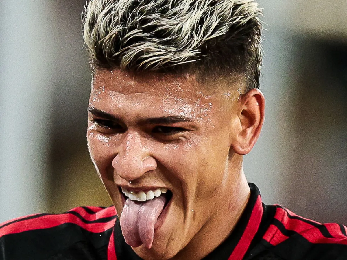 Flamengo vê plano de valorização de Jorge Carrascal ameaçado após reserva na Copa do Mundo