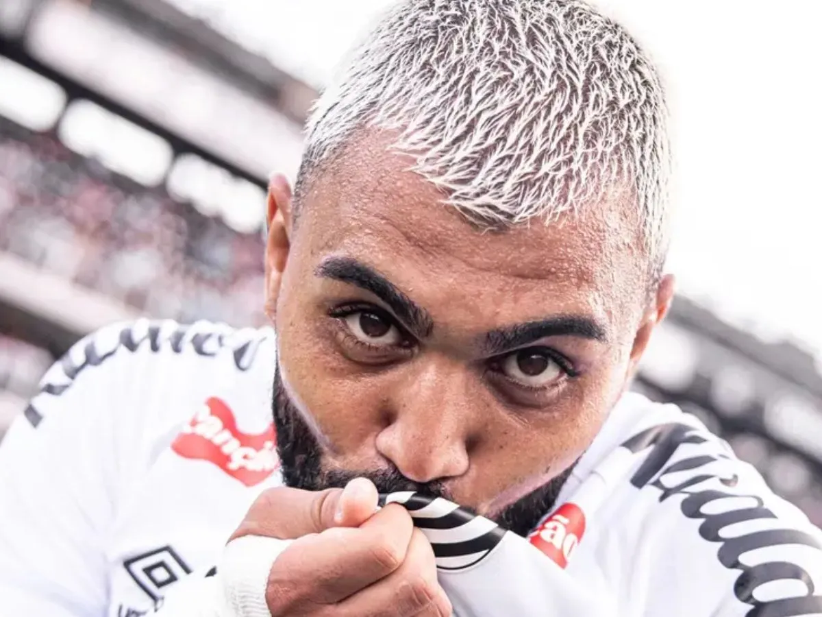 Cláusula no contrato de Gabriel Barbosa pode render milhões ao Cruzeiro sem que atacante volte ao clube