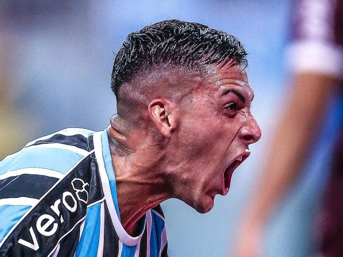 Quando Cristian Pavón volta? Veja como está a recuperação do atacante do Grêmio