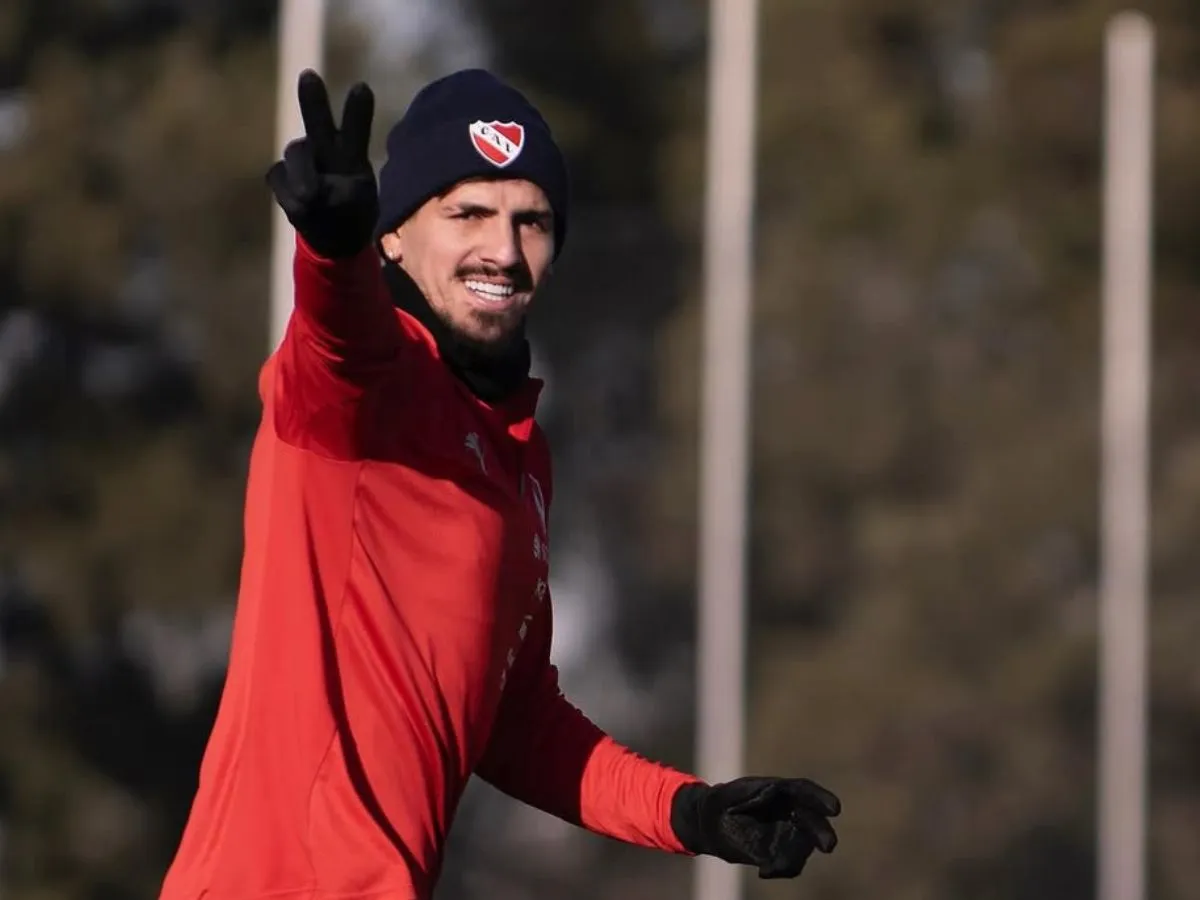 Nova novela? Internacional retoma interesse por zagueiro do Independiente