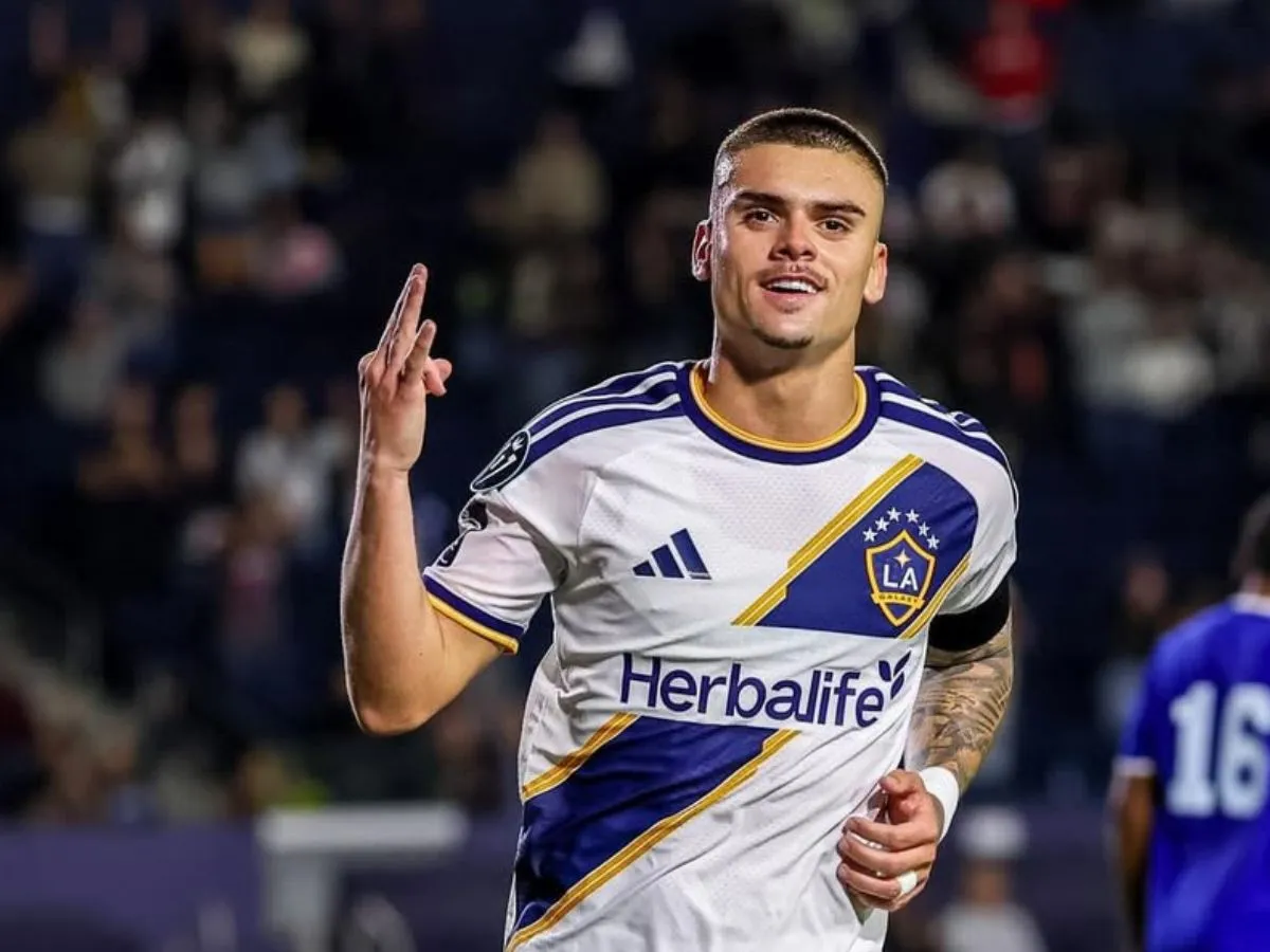 Gabriel Pec vem ao Brasil negociar com o Cruzeiro