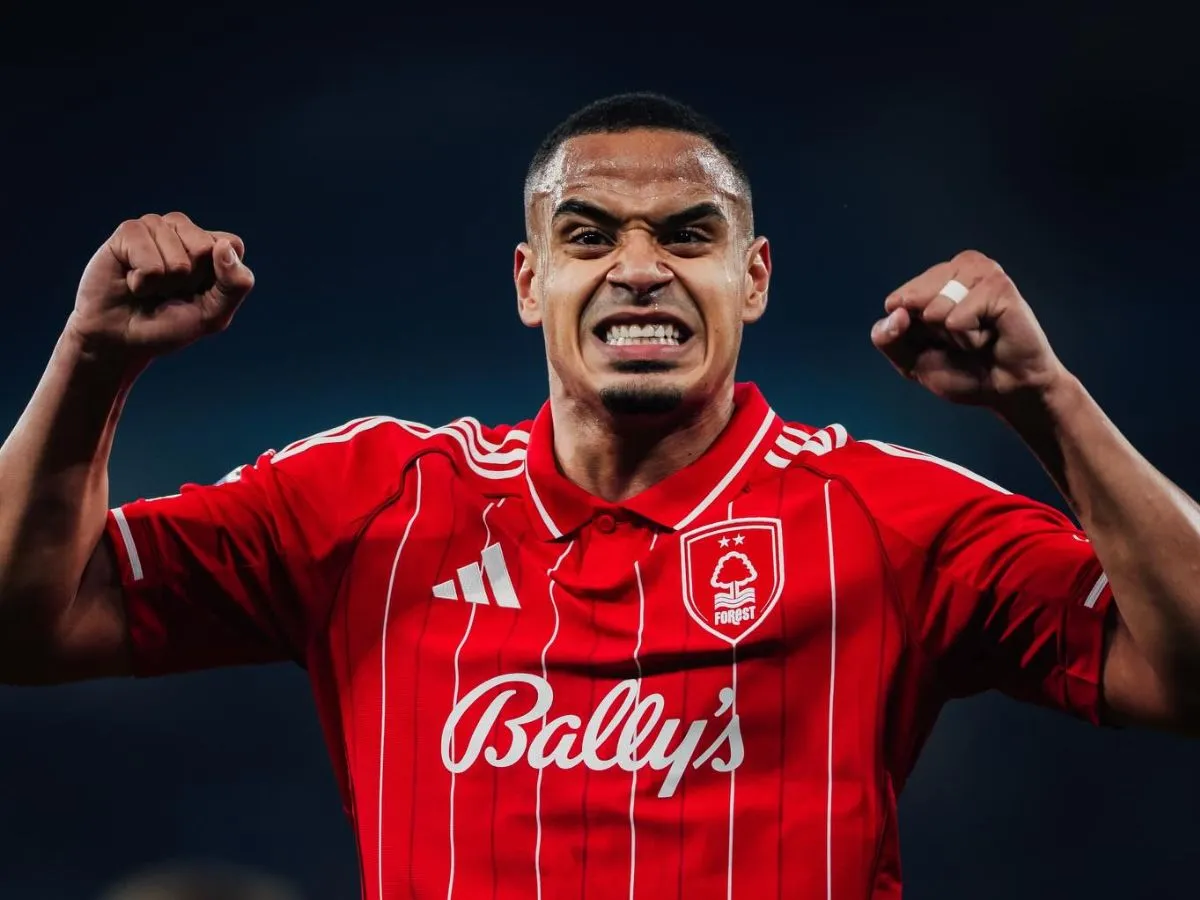 Manchester United avalia contratação de Murillo; Nottingham Forest define preço do zagueiro