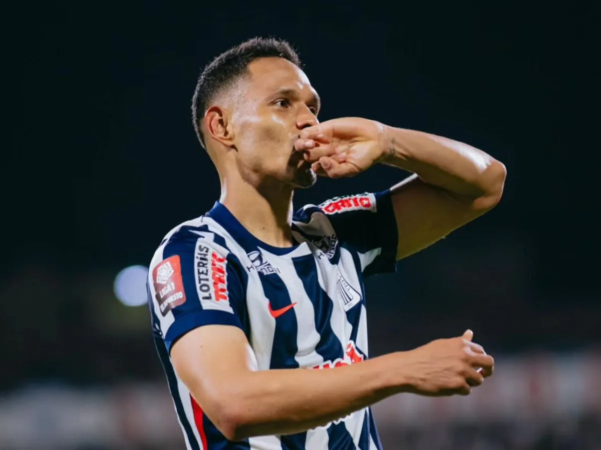 Grêmio avalia investida por zagueiro do Alianza Lima; saiba detalhes