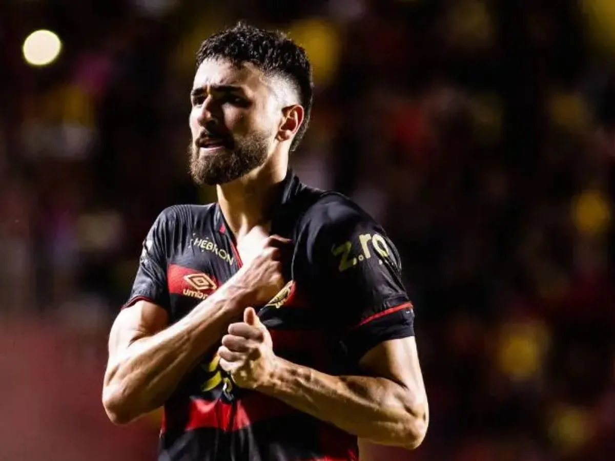 João Silva retorna ao Sport após empréstimo, mas futuro segue indefinido; saiba detalhes