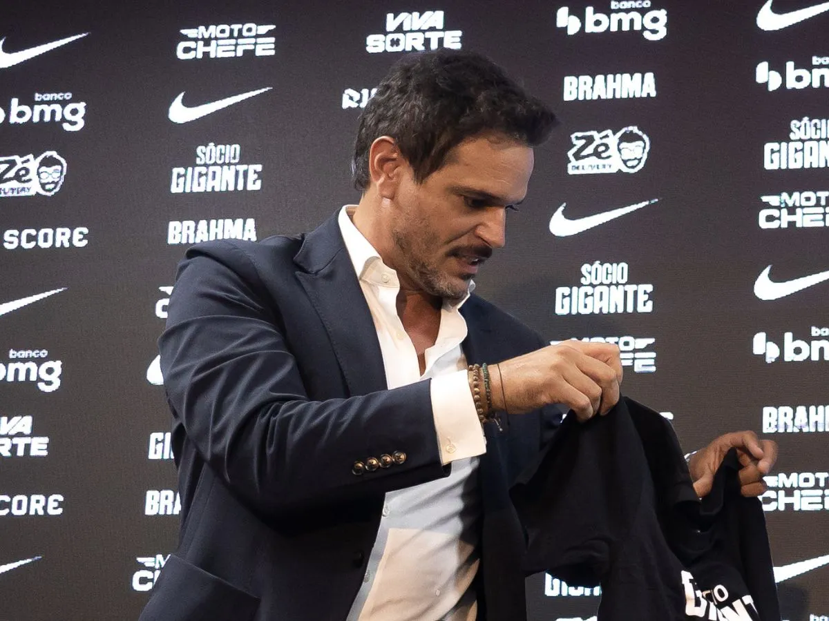 Haverá reposição? Vasco pode liberar três jogadores e abrir nova reformulação no elenco