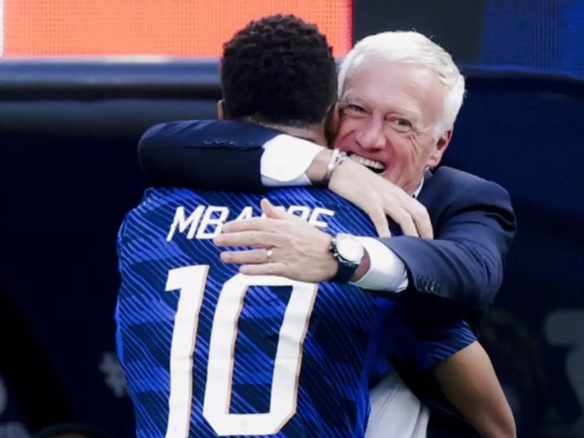 França vence a Suécia com dois gols de Mbappé