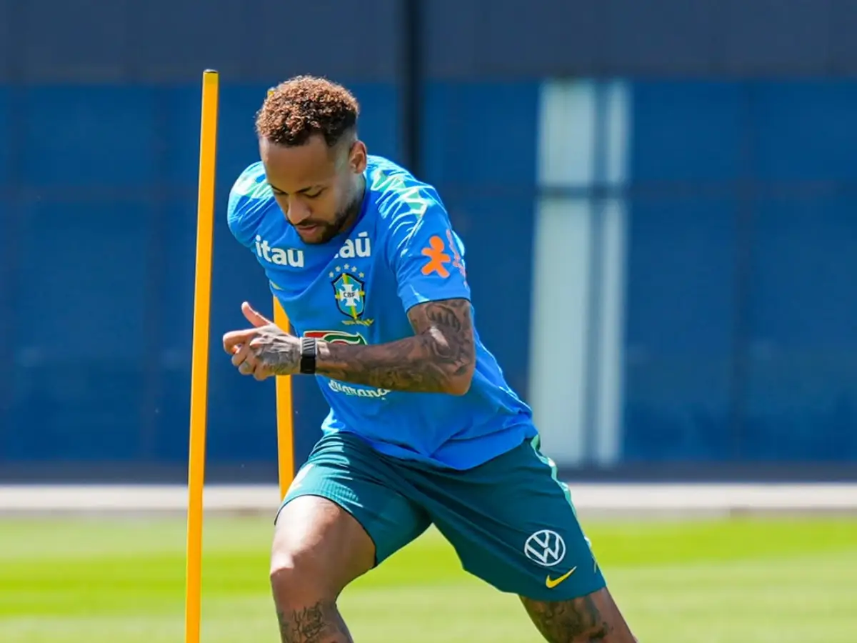 Neymar treina e pode aparecer na Seleção Brasileira