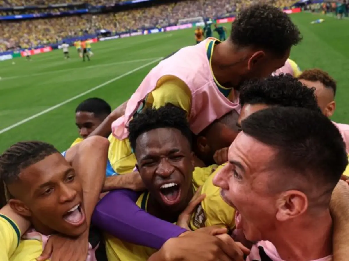 Brasil vence o Japão na Copa do Mundo