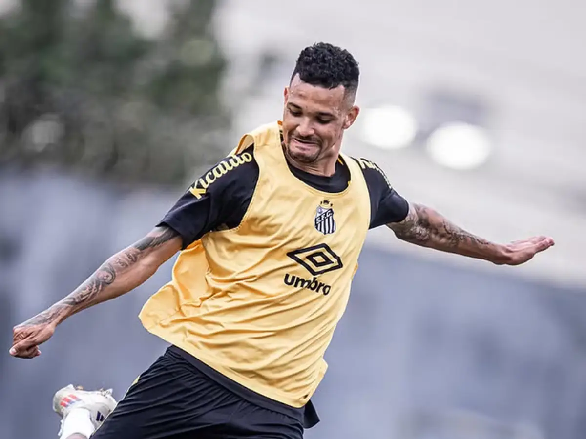 Zé Ivaldo entra no radar do Remo