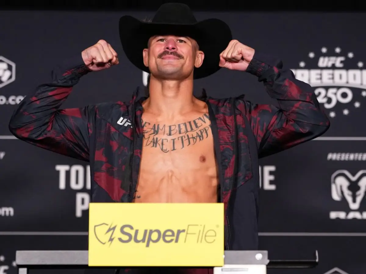Diego Lopes vence Steve Garcia no segundo assalto do UFC Freedom 250 na Casa Branca