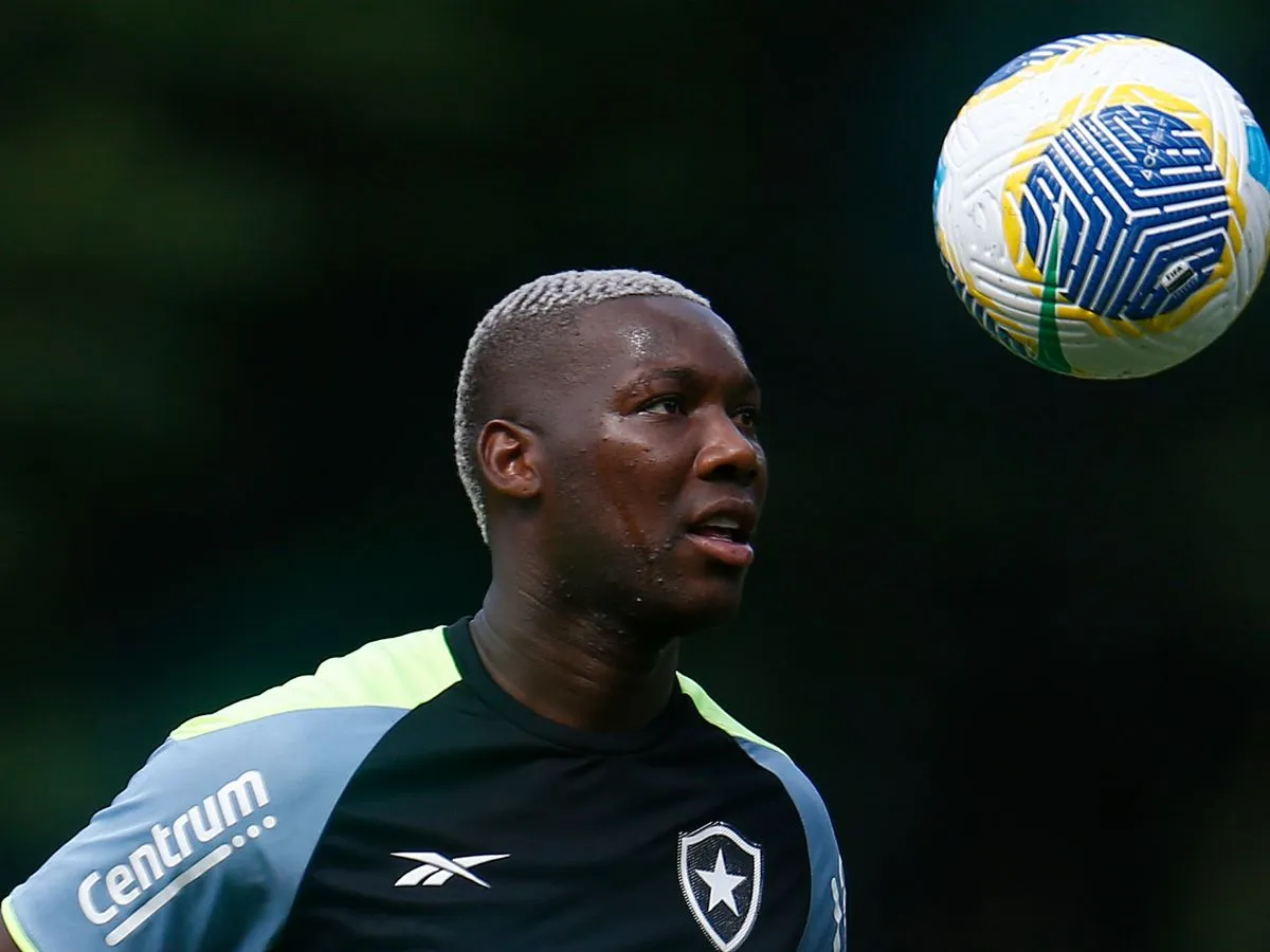 Patrick de Paula rescinde contrato com o Botafogo; saiba detalhes