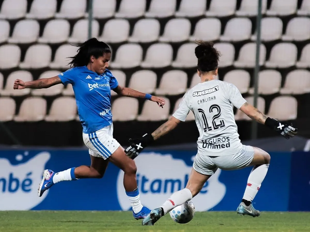 São Paulo vence Cruzeiro e assume liderança do Brasileirão Feminino pela primeira vez