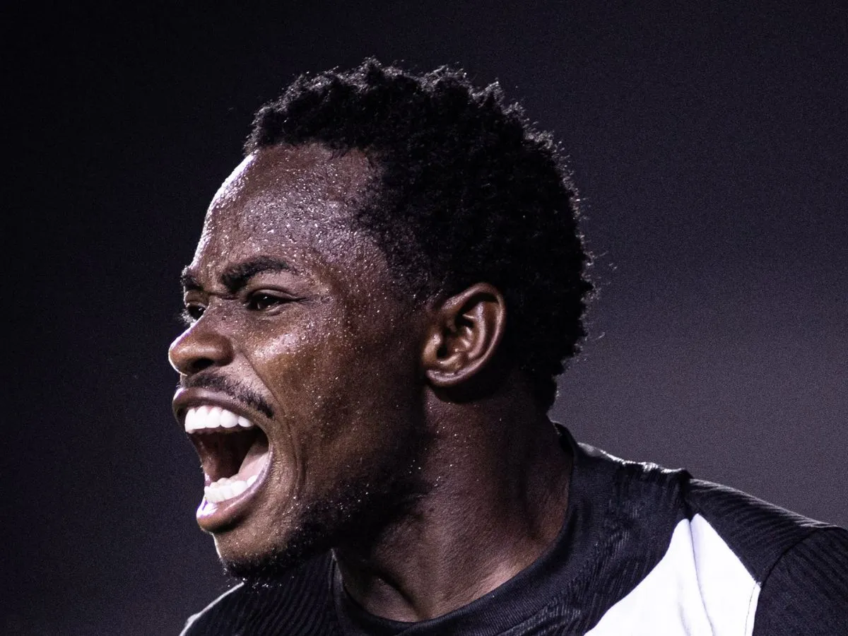 “Penso que é algo espiritual”: atacante desabafa após empate do Vasco