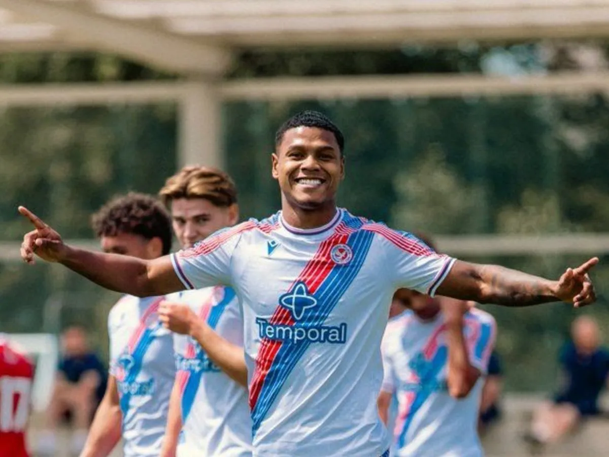 Matheus França vai ficar? Ex-Flamengo e Vasco ganha espaço no Crystal Palace