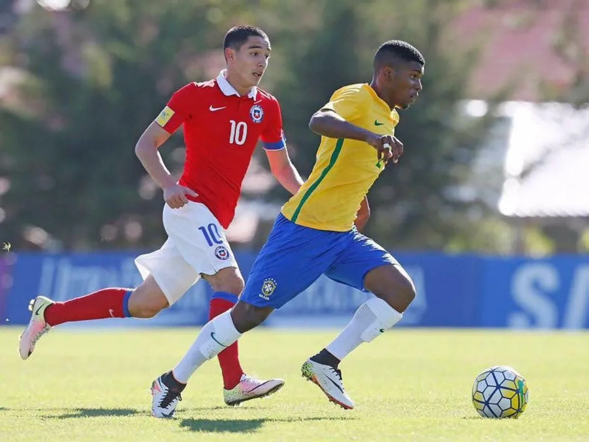 Lembra dele? Ex-lateral de Flamengo e Cruzeiro acerta com clube português