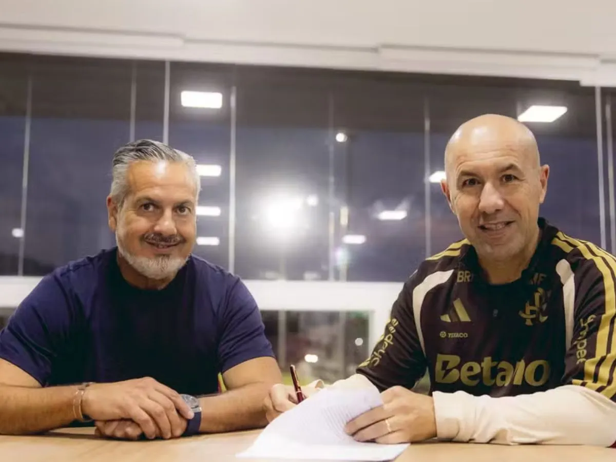 Leonardo Jardim evita comentar negociação por Thiago Almada e deixa anúncio nas mãos de José Boto
