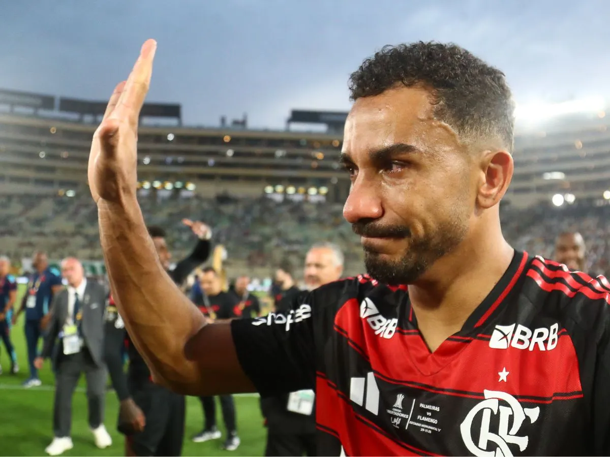 Por que Danilo adiou renovação de contrato com o Flamengo? Entenda