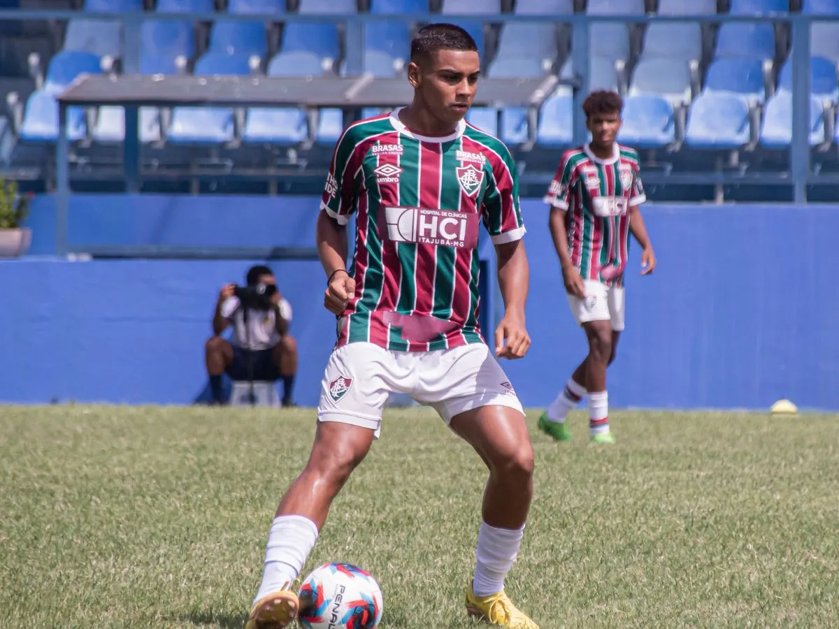 Internacional contrata capitão da base do Fluminense e fecha contrato de formação até 2029