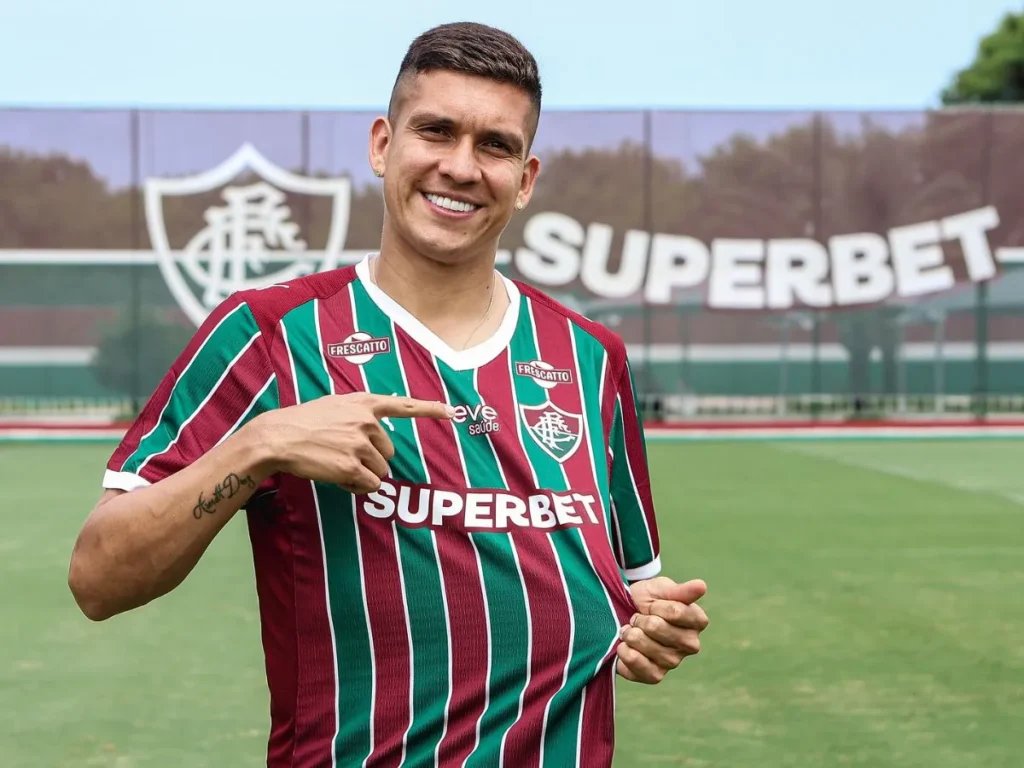 Julián Millán sofre lesão e vira desfalque do Fluminense; saiba tempo de recuperação
