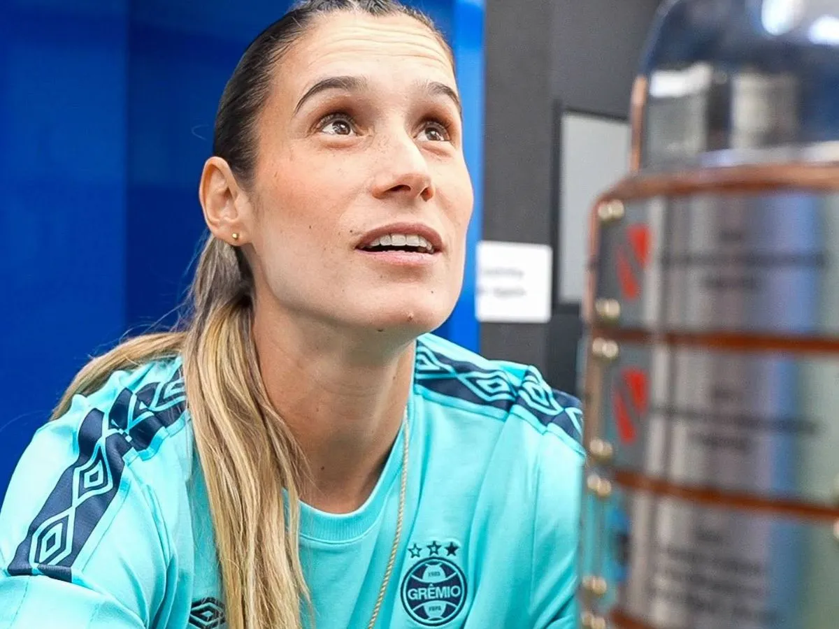 Grêmio rescinde com meio-campista colombiana após um ano e meio; saiba detalhes
