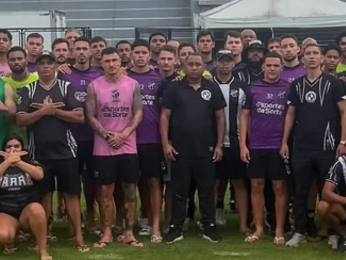 Torcida do Ceará vai ao ct cobrar elenco