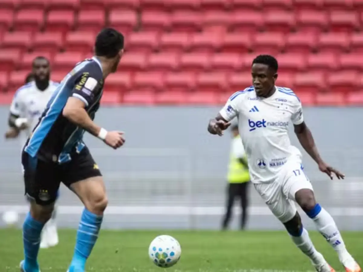 Cruzeiro e Grêmio fizeram amistoso no Mané Garrincha
