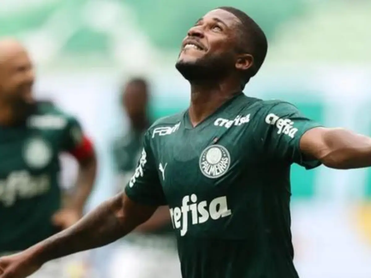 Emerson Santos está na mira do Paysandu