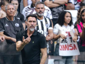 Atlético-MG encara maratona decisiva por três competições; veja