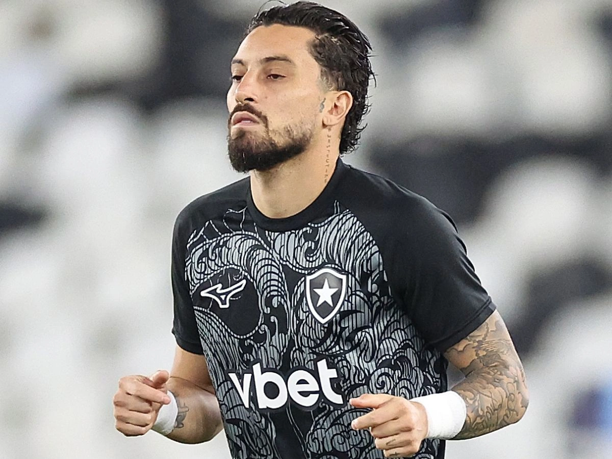 O que Alex Telles espera de Tite no Botafogo? Veja