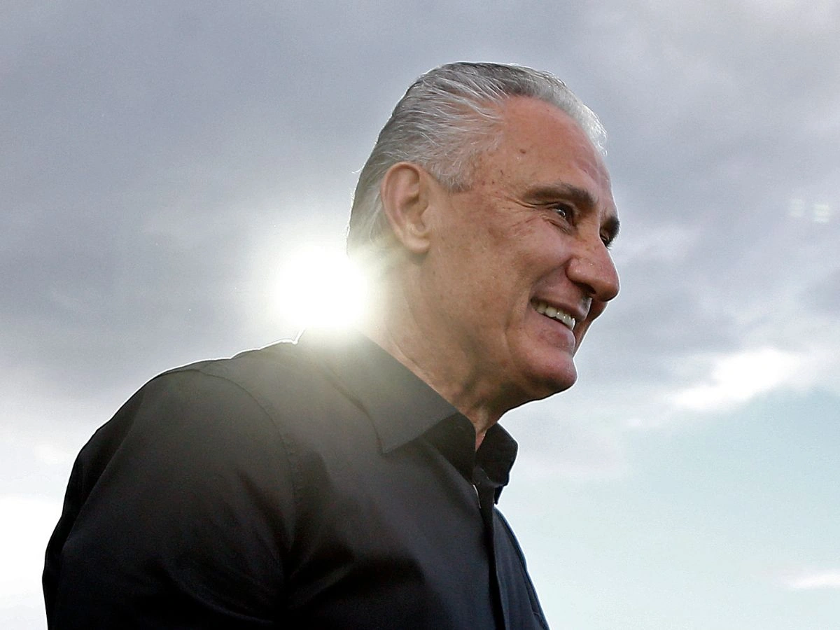 Tite estreia no Botafogo com derrota e fala sobre desgaste; veja
