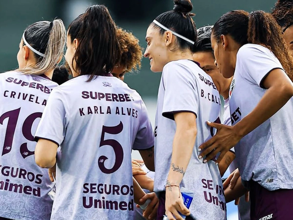 São Paulo decide no fim, elimina o Grêmio e chega à semifinal do Brasileirão Feminino