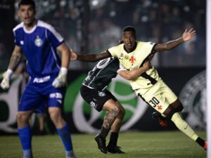 Vasco despenca no risco de rebaixamento no Brasileirão; veja
