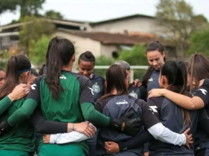 Coritiba reformula time feminino para defender título no Paranaense; veja
