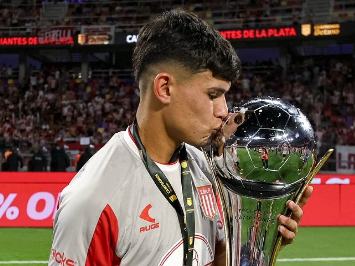 Como está a negociação do Botafogo por atacante do Estudiantes? Veja o cenário