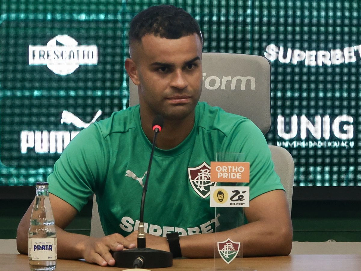 Alisson vive ostracismo no Fluminense após troca de técnico; entenda
