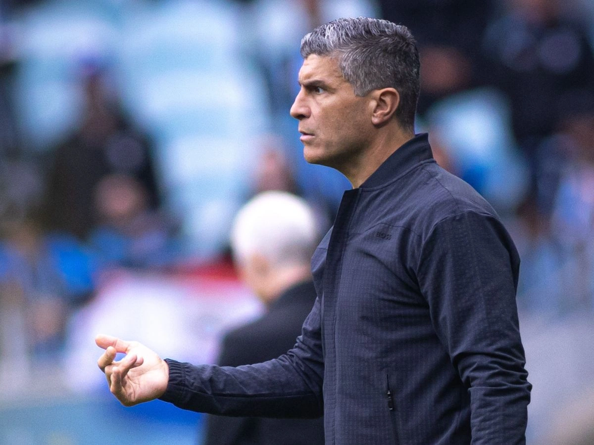 Saiba o que disse Pedro Emanuel após classificação do Vasco na Copa Sul-Americana