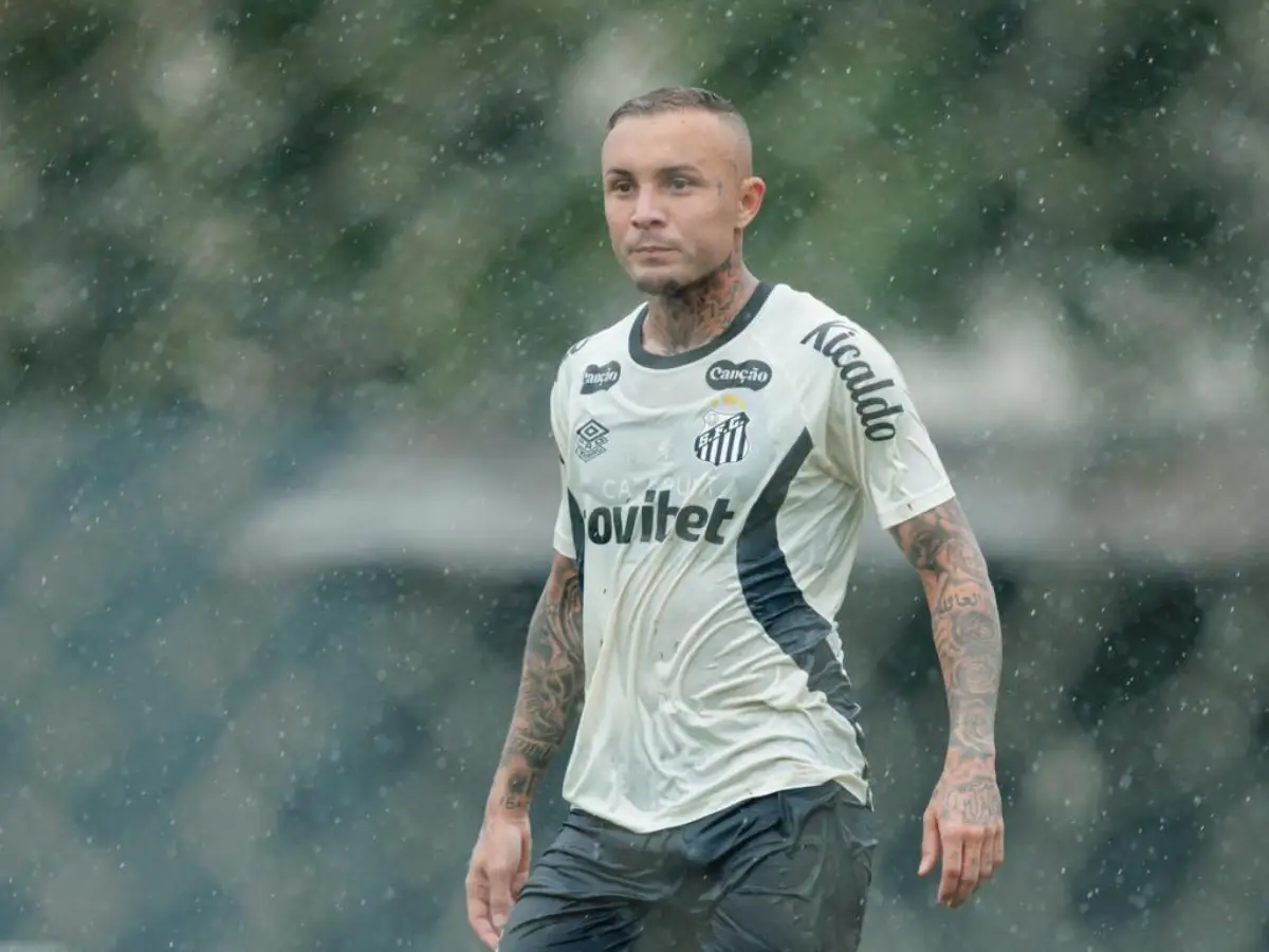 Everton Cebolinha fez primeiro treino com o Santos