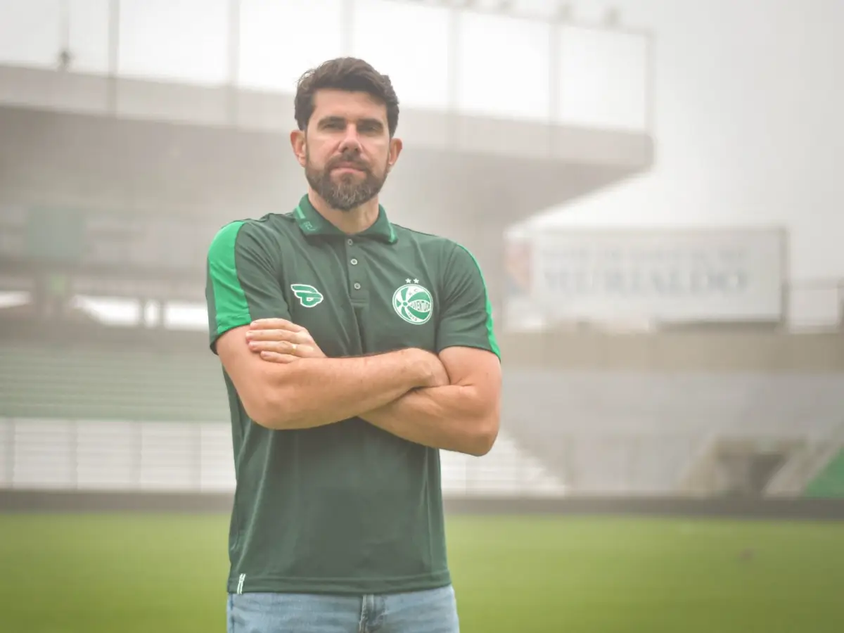 Fernando Miguel acerta com o Juventude