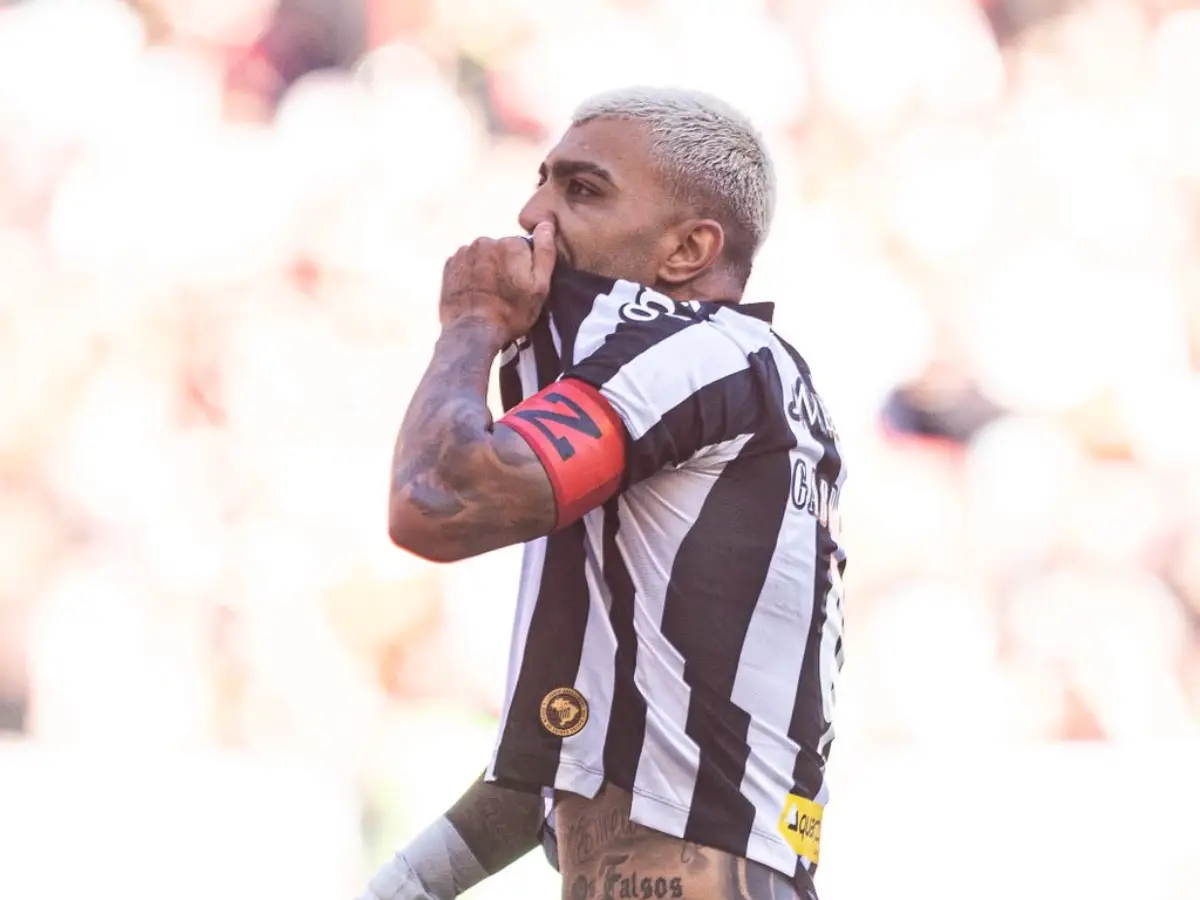 Gabigol brilha em vitória do Santos contra o Internacional